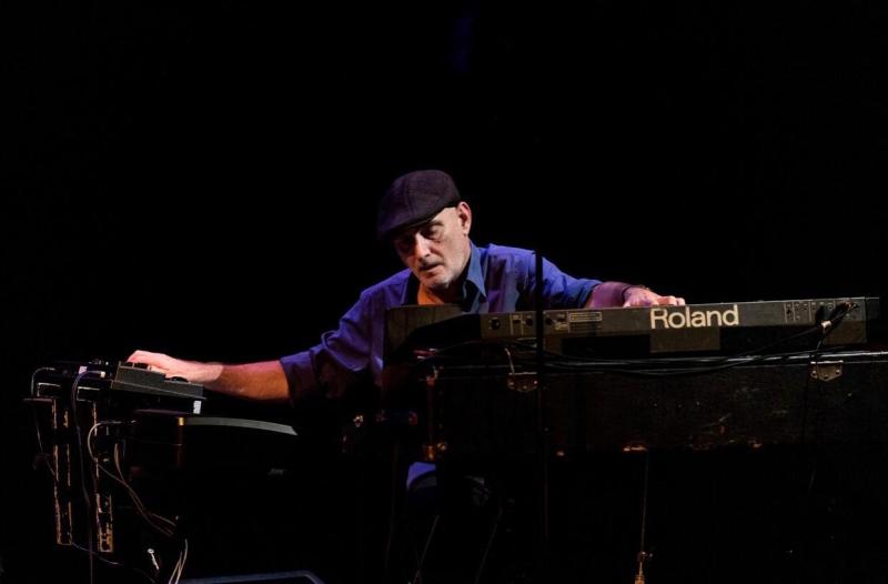 2024-Berthil-on-keys-kleur