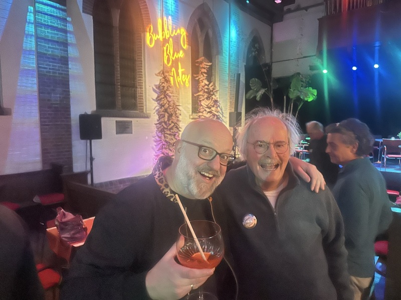 C4B55C2B-04E0-4C00-8990-17CE2E9686AE